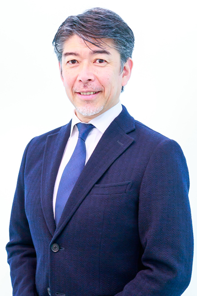 前島健吾院長